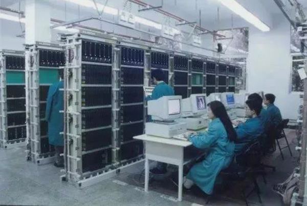 互换机.jpg 互换机.jpg